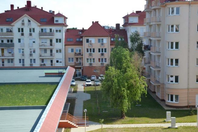 Eladó 5. emeleti, 2 szobás, 56,02 m2-es, keleti tájolású új építésű lakás Debrecenben a Füredi kapu lakóparkban.