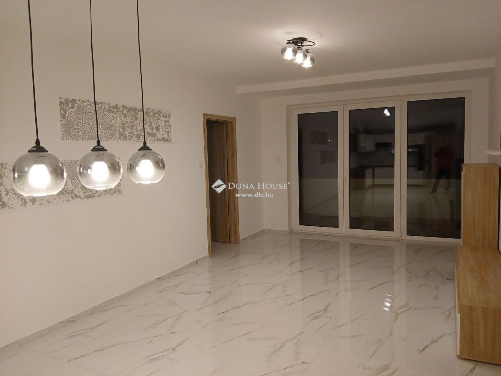 Új építésű 71 nm-es lakás eladó Hajdúszoboszlón