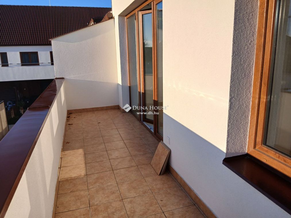 Új építésű 71 nm-es lakás eladó Hajdúszoboszlón