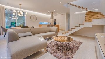 Új építésű belső kétszintes ikerház a Homokkertben